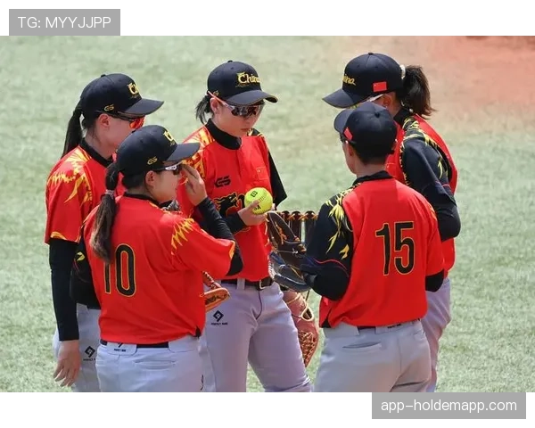 日本女子职业垒球联赛总决赛,丰田红郷直落三场击败贝乐太阳花夺冠 日本女子职业垒球联赛总决赛,丰田红郷直落三场击败贝乐太阳花夺冠