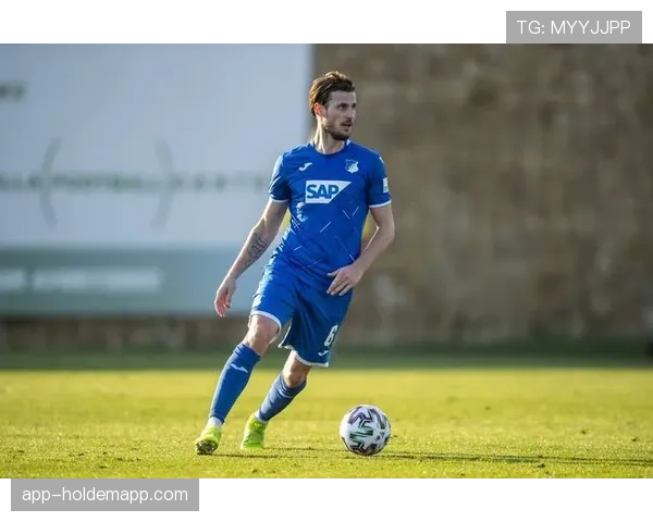 半场:美因茨0-0达姆施塔特,保级生死战双方均无建树 半场:美因茨0-0达姆施塔特,保级生死战双方均无建树